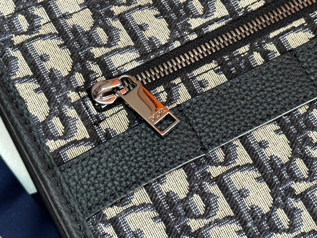 007 50123164 size 39x35x11cm