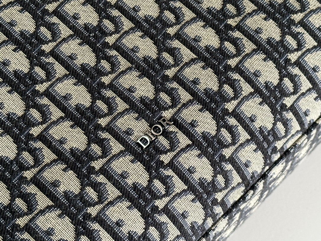 007 50123164 size 39x35x11cm