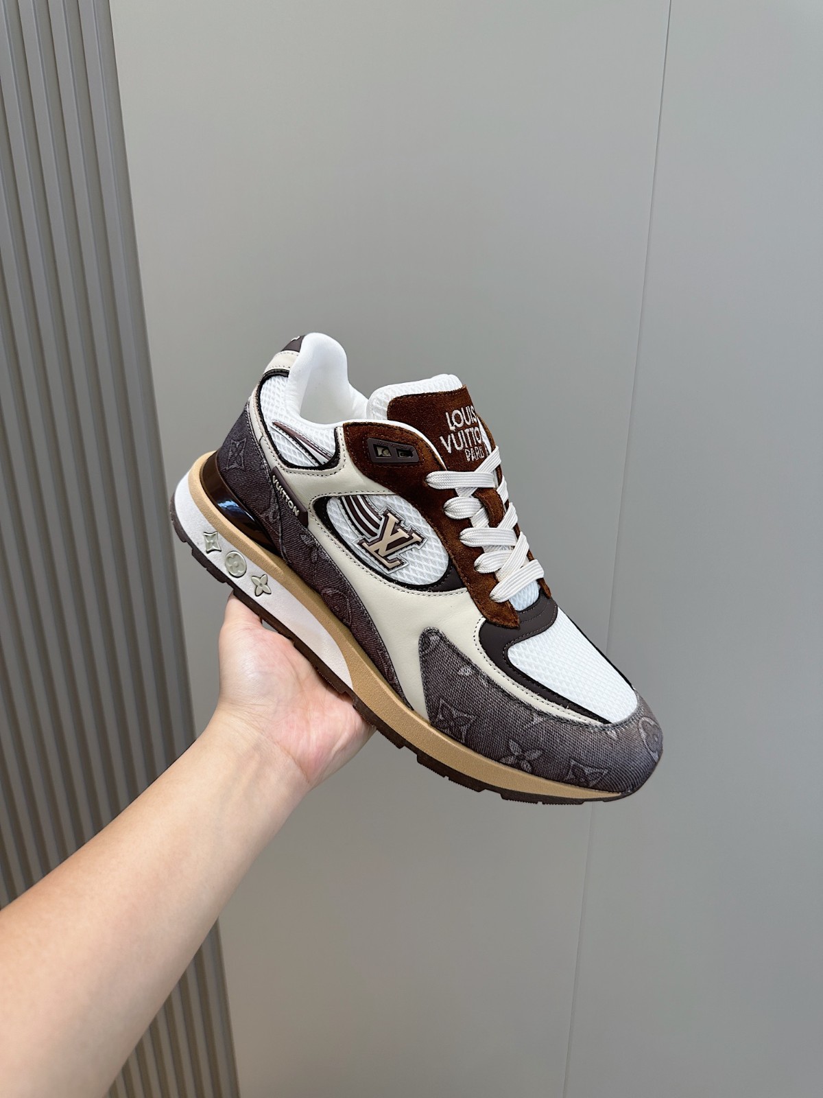 056 40123132 size 38-45