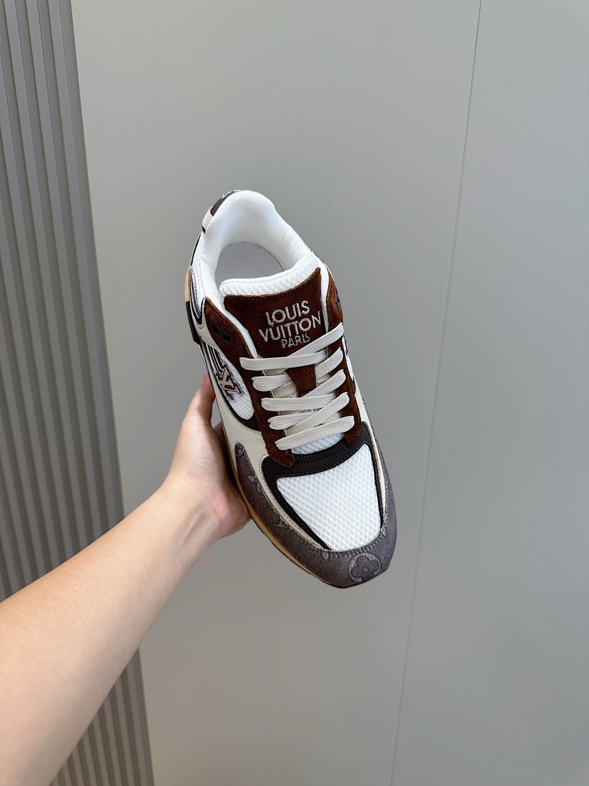 056 40123132 size 38-45