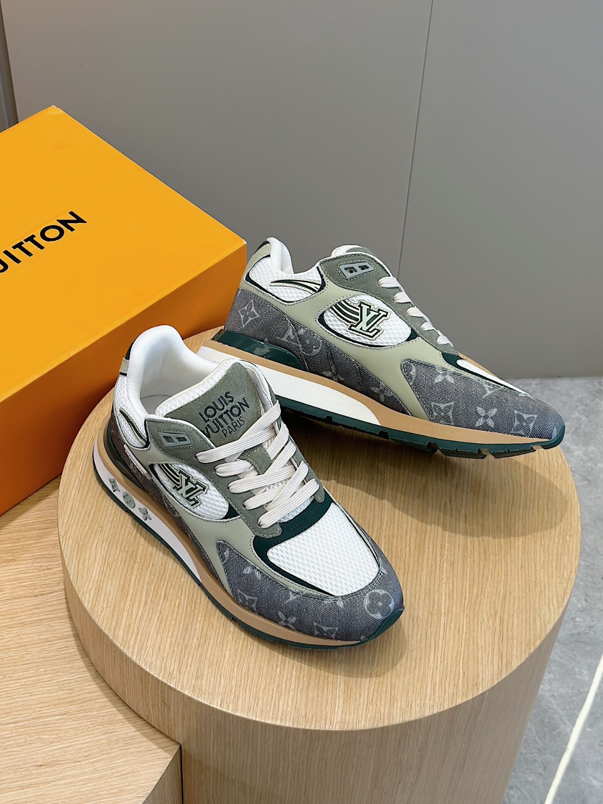 055 40123132 size 38-45