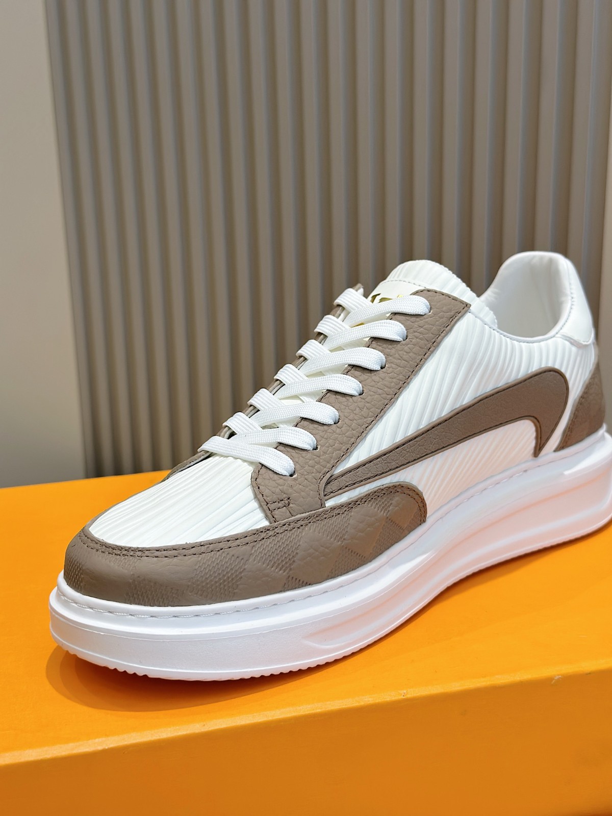 035 40123136 size 38-45