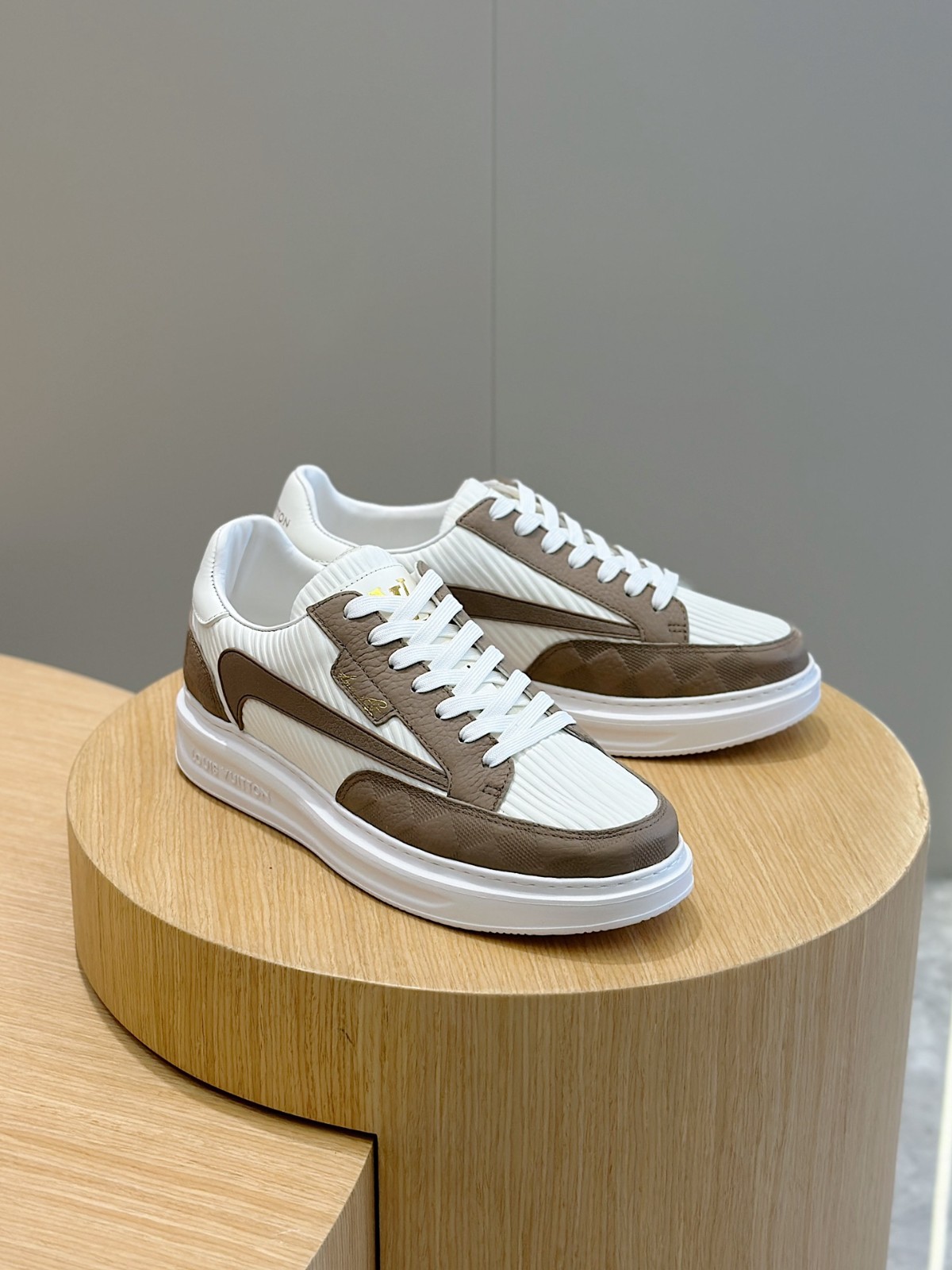 035 40123136 size 38-45