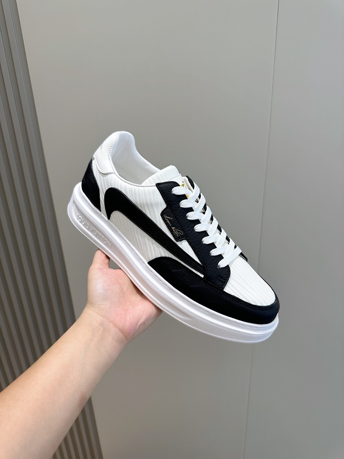 033 40123136 size 38-45