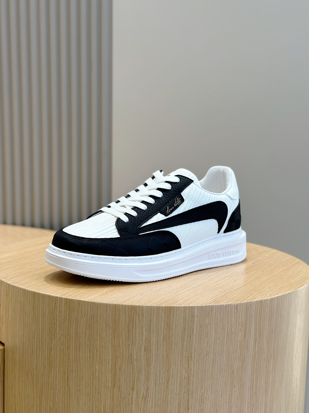 033 40123136 size 38-45