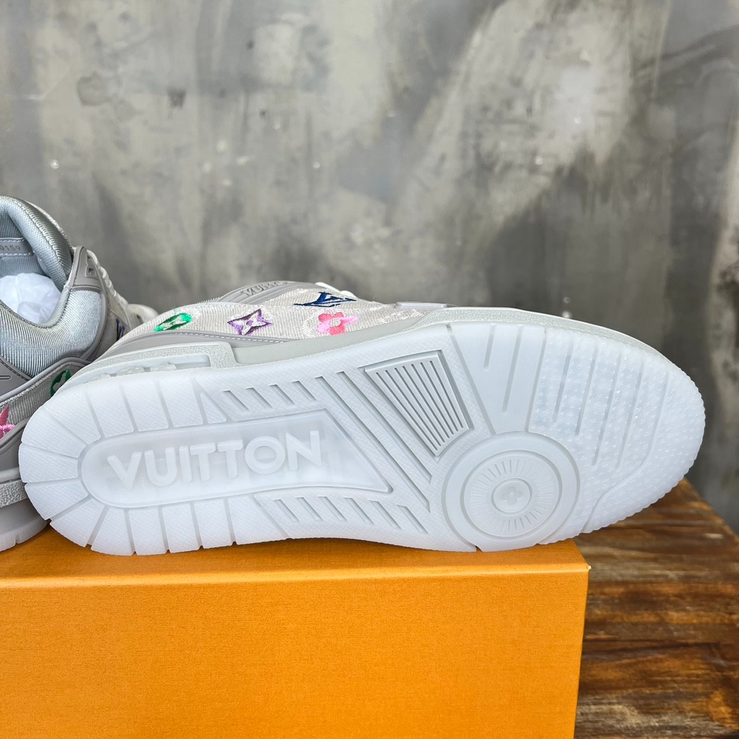 022 55123168 size 39-45