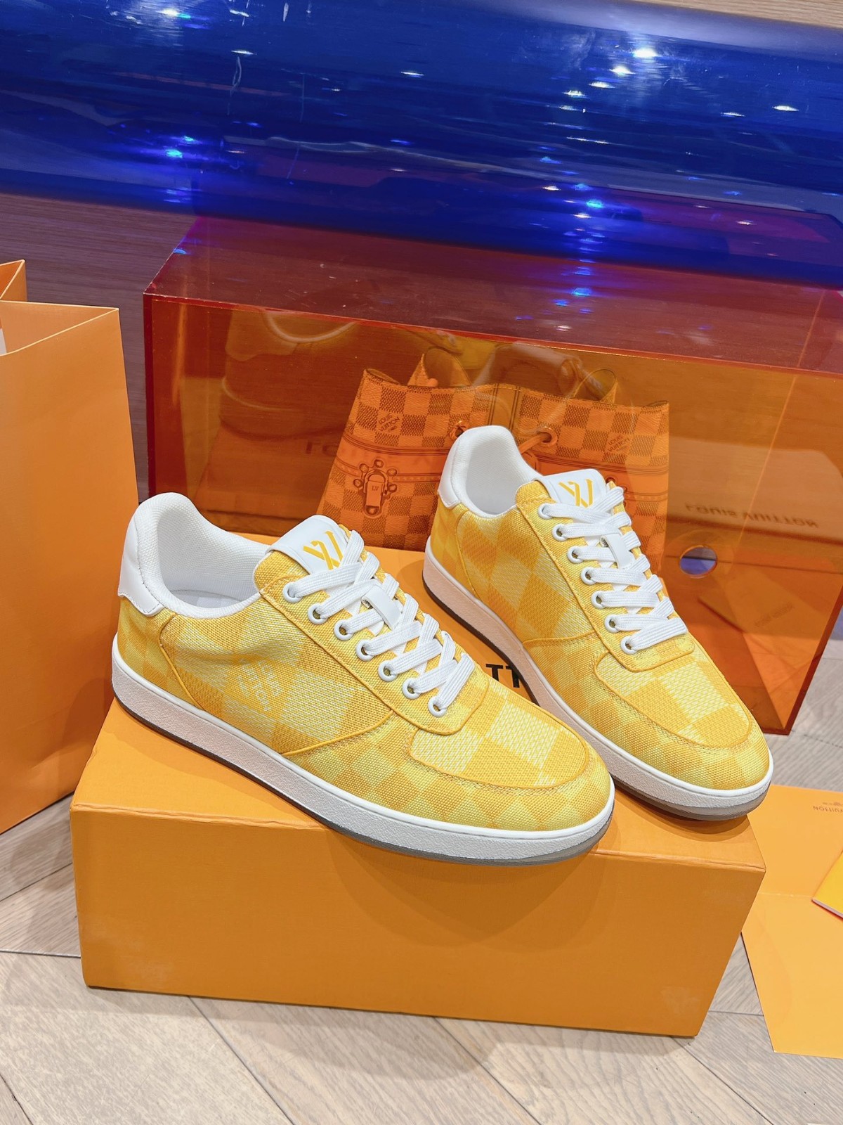 018 38123127 size 39-45