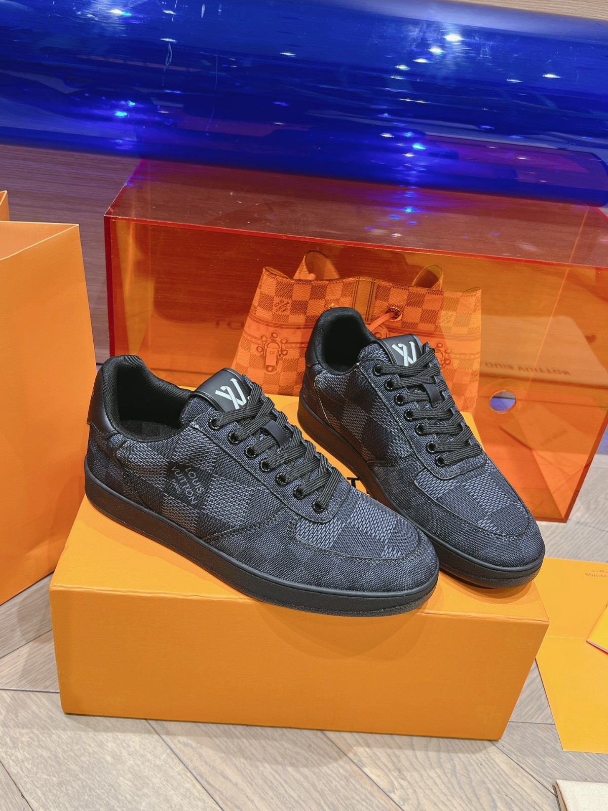 015 38123127 size 39-45