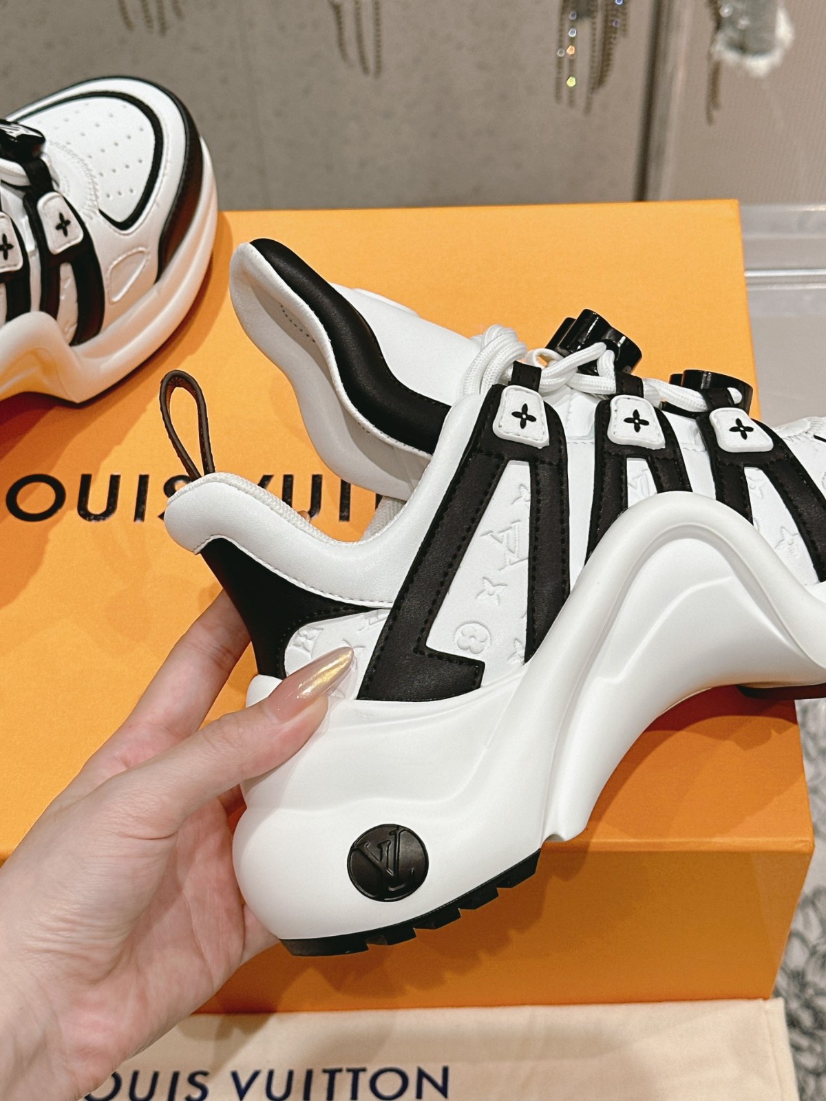011 42123138 size 35-41