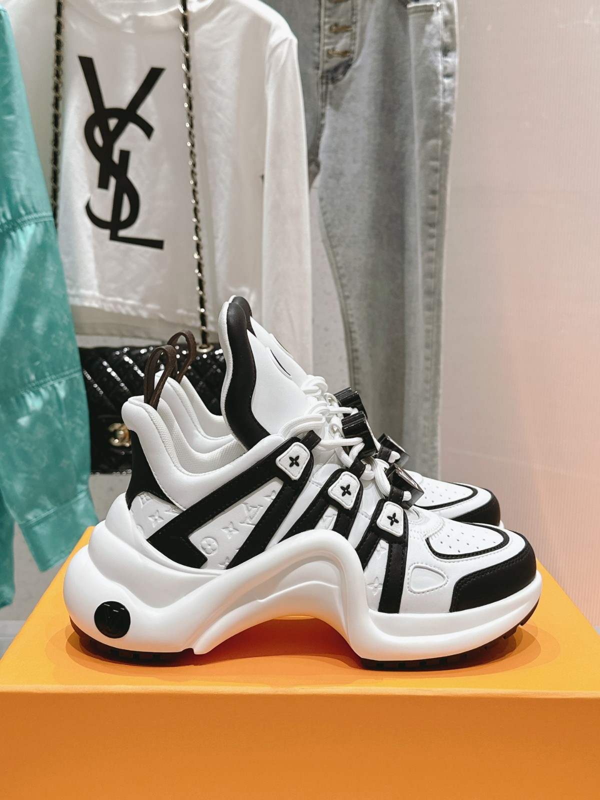 011 42123138 size 35-41