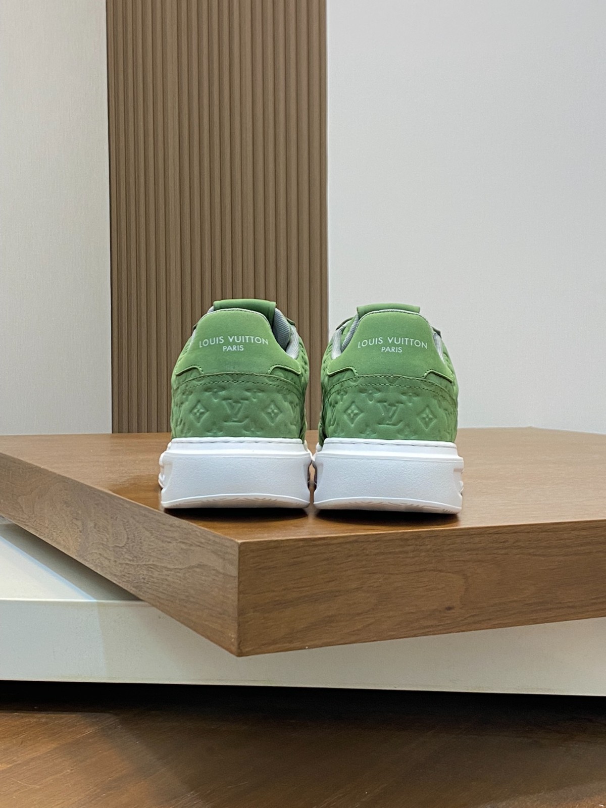 008 40123136 size 38-45