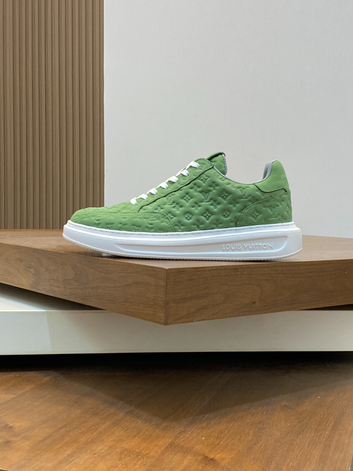 008 40123136 size 38-45