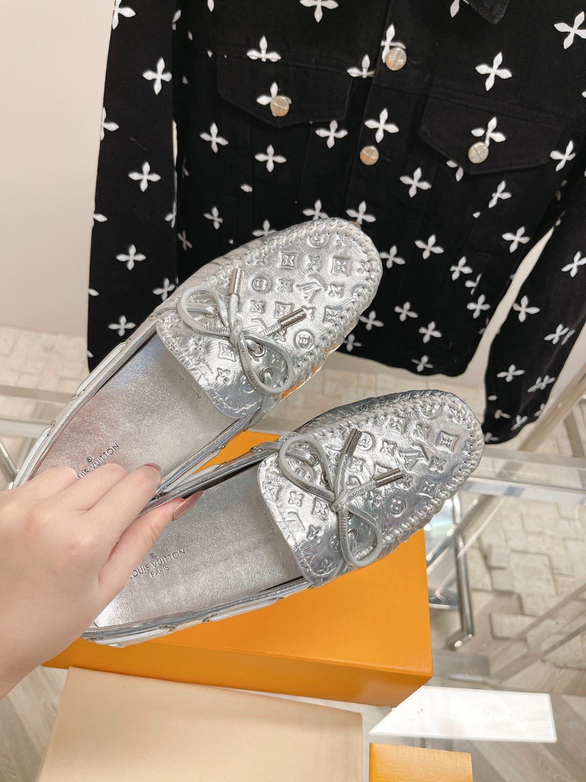 100 30123108 size 35-41
