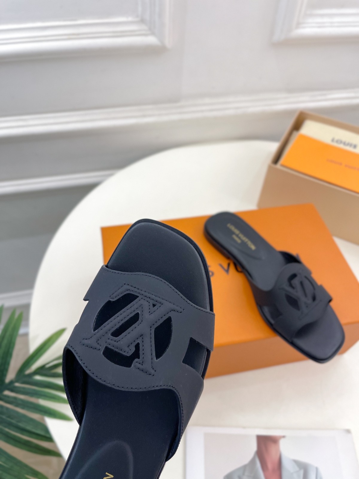 082 30123108 size 35-42