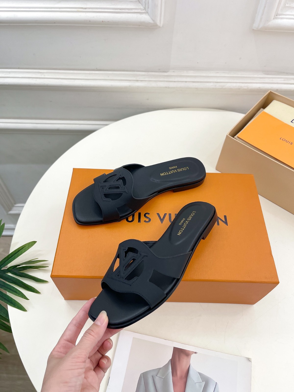 082 30123108 size 35-42