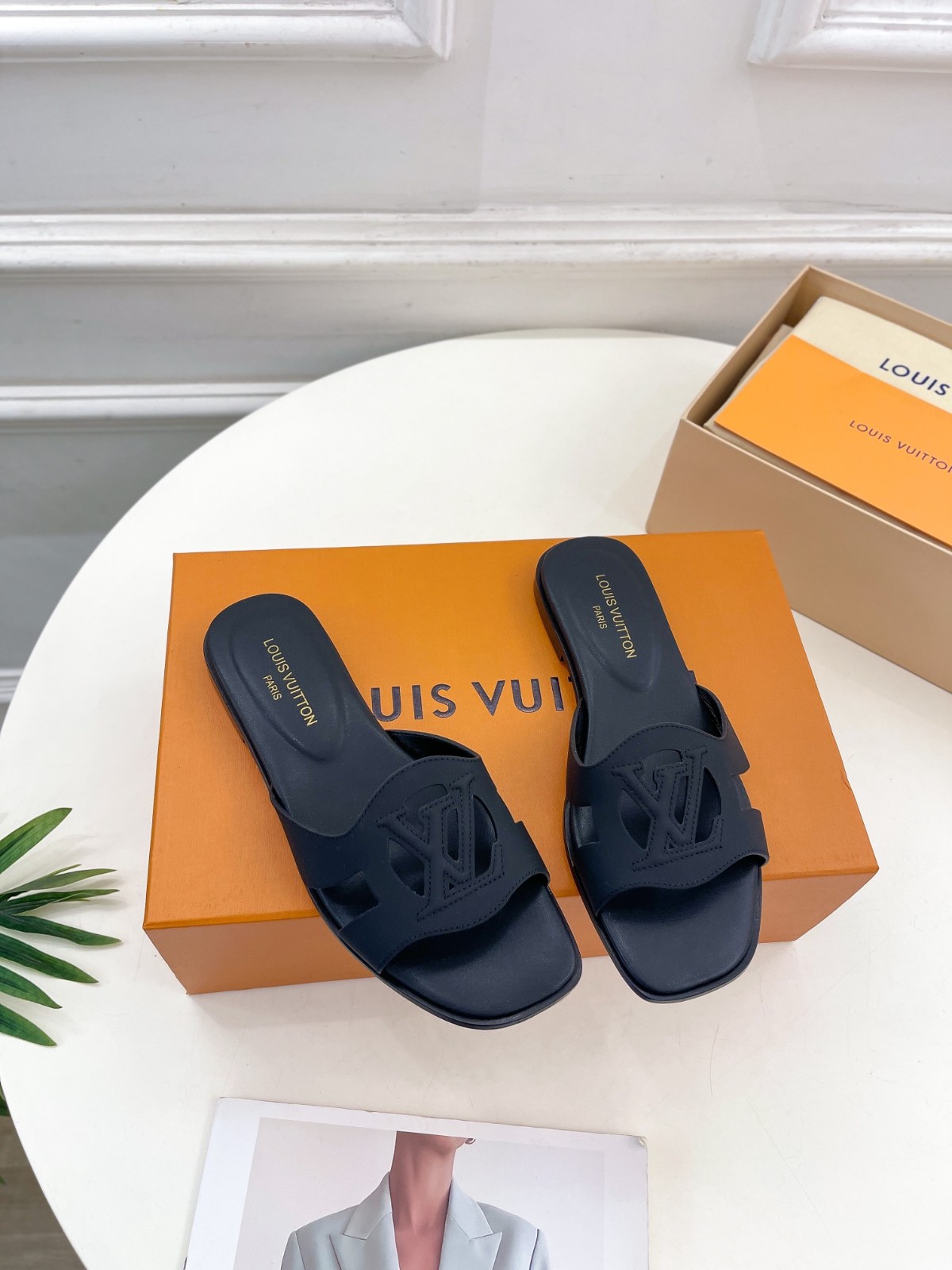 082 30123108 size 35-42