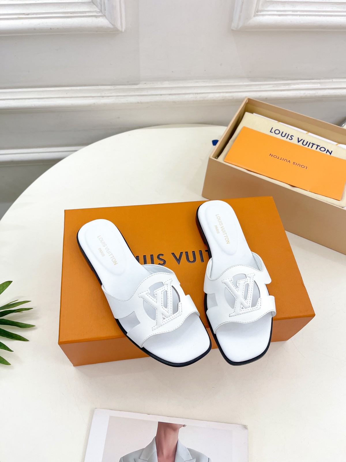 081 30123108 size 35-42