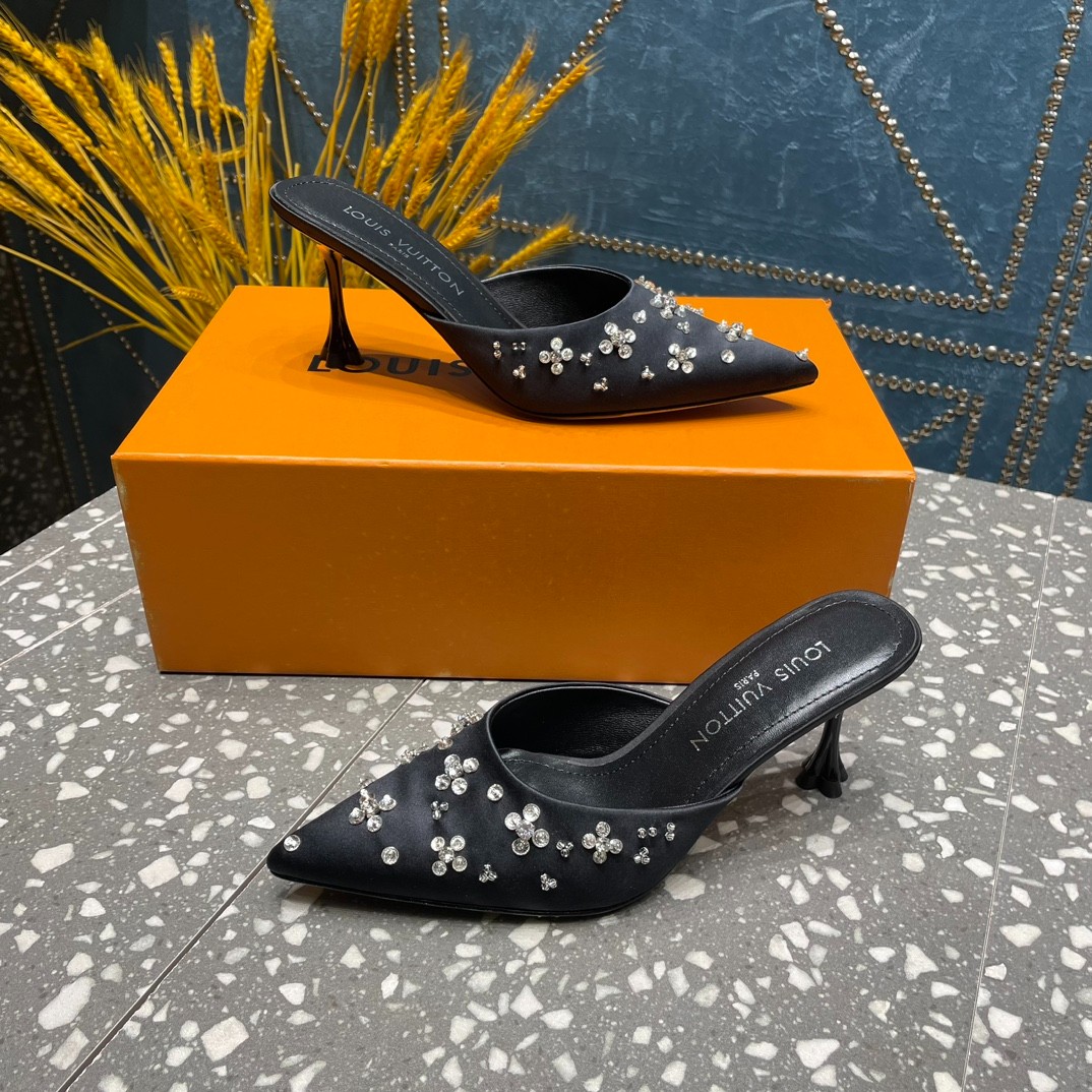 060 32123111 size 35-42