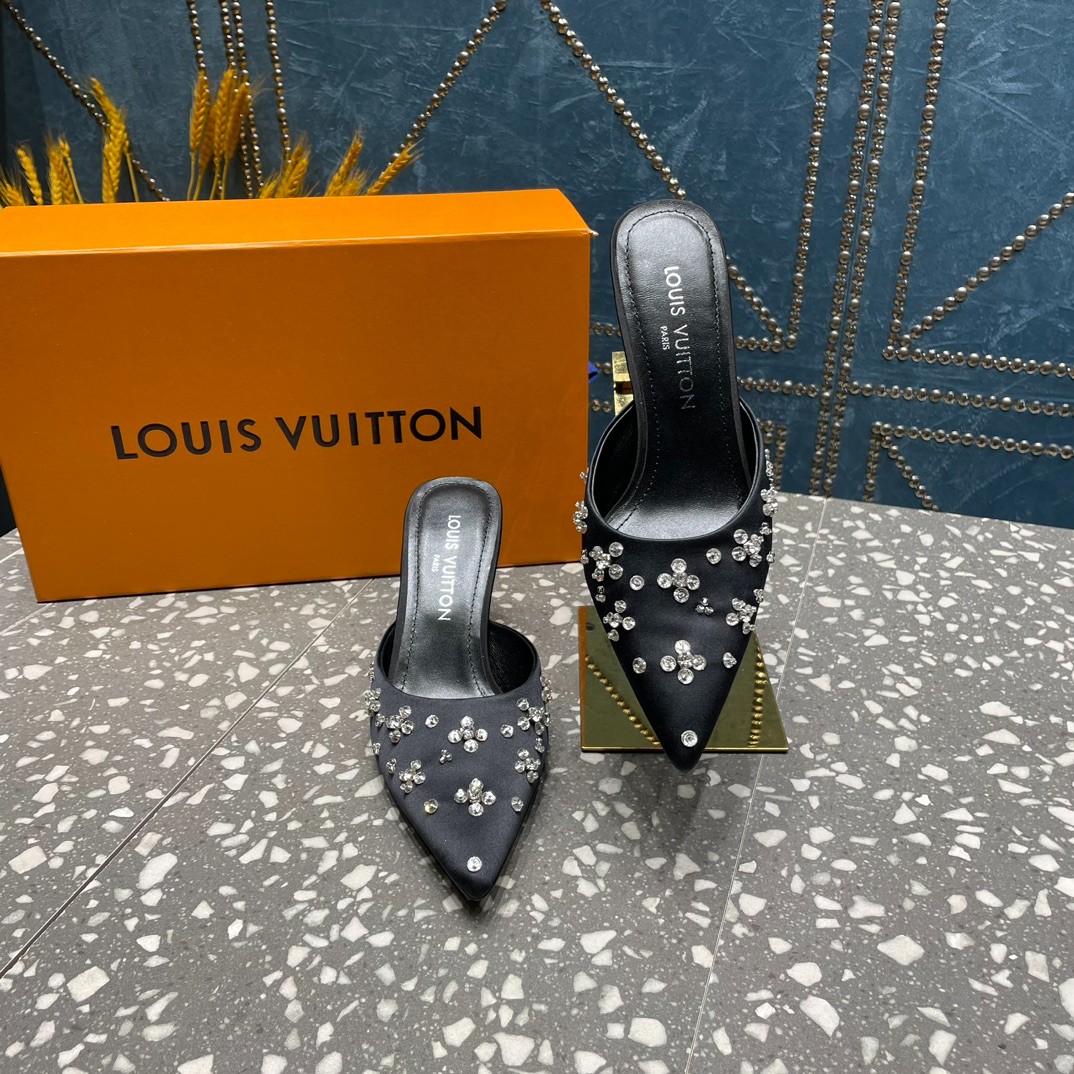 060 32123111 size 35-42