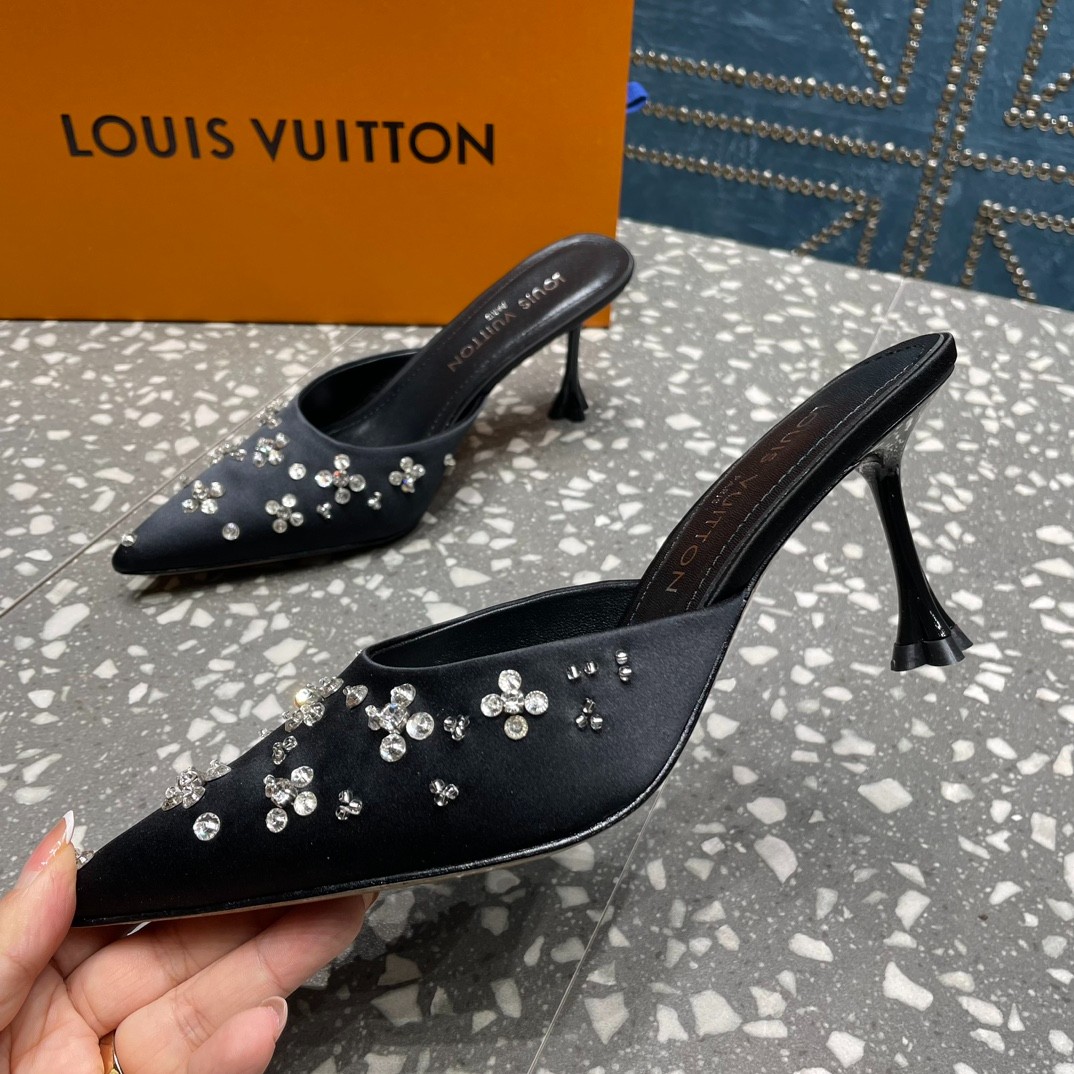 060 32123111 size 35-42