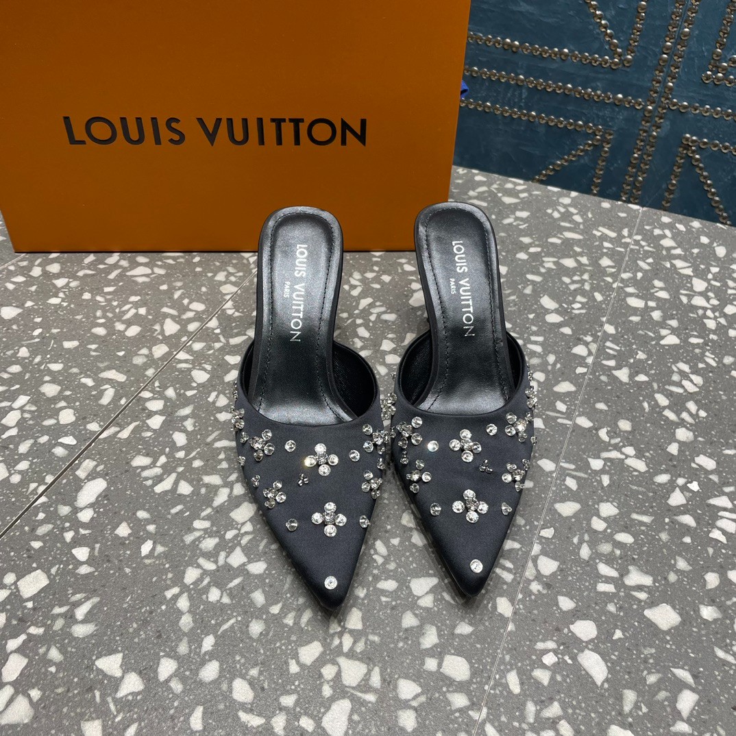 060 32123111 size 35-42