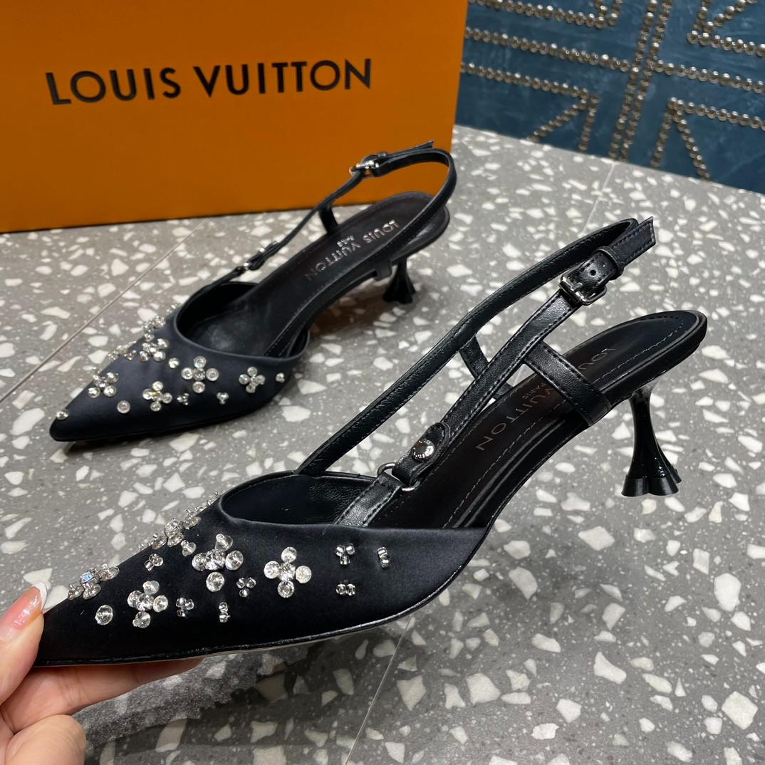 058 32123111 size 35-42
