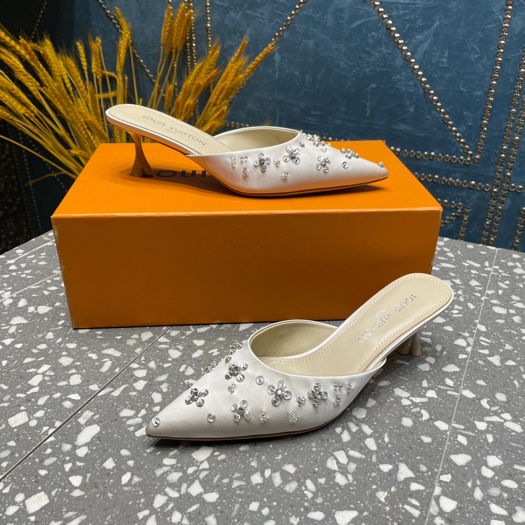 057 32123111 size 35-42