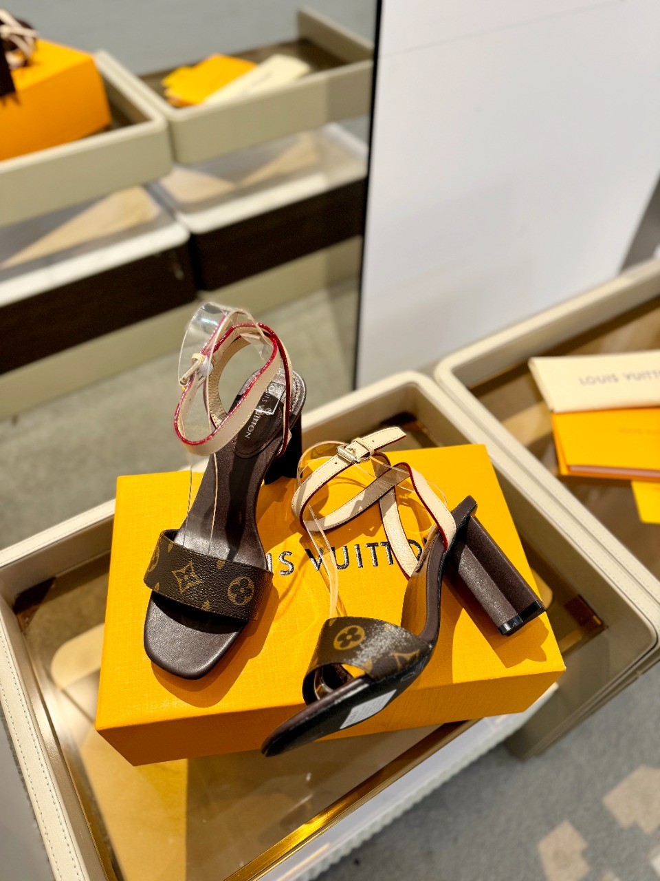 055 35123127 size 35-42