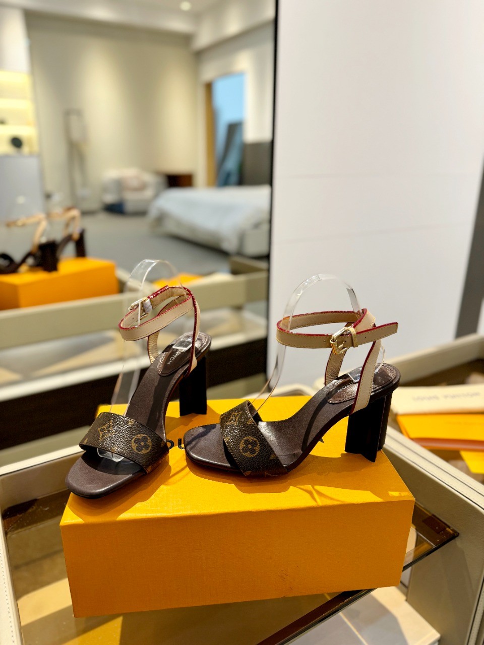 055 35123127 size 35-42