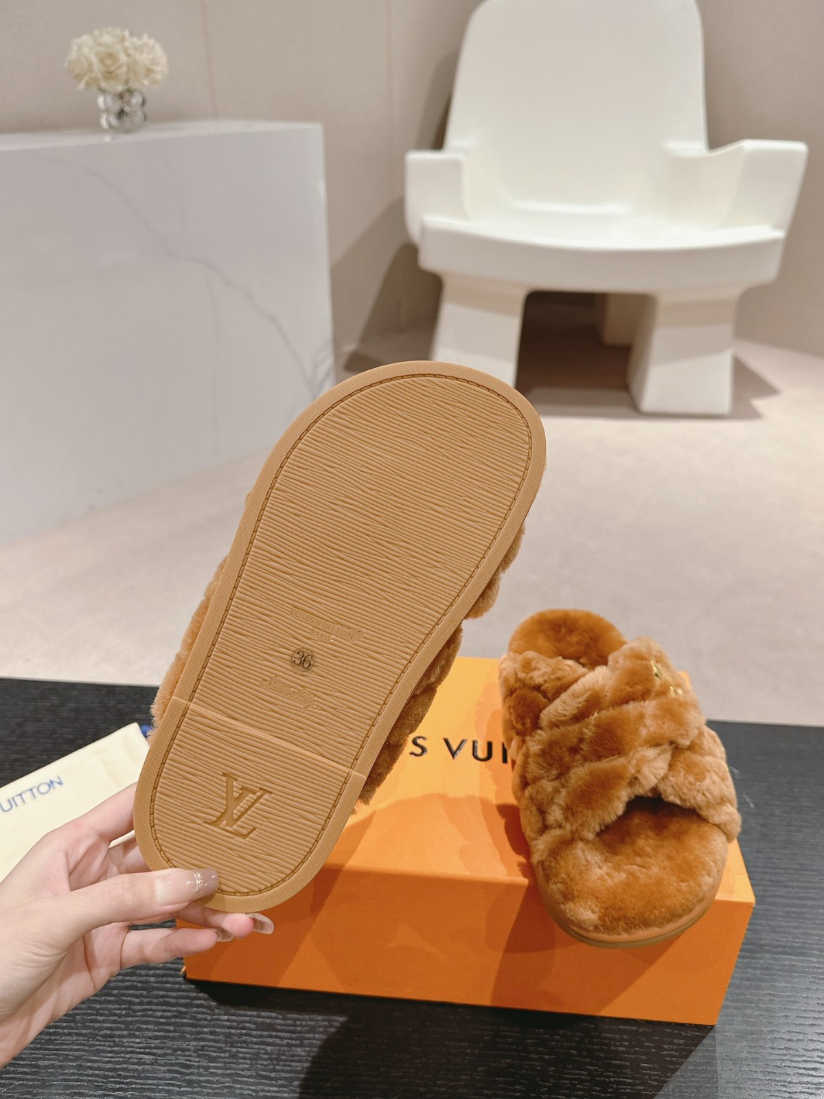 047 28123106 size 35-41