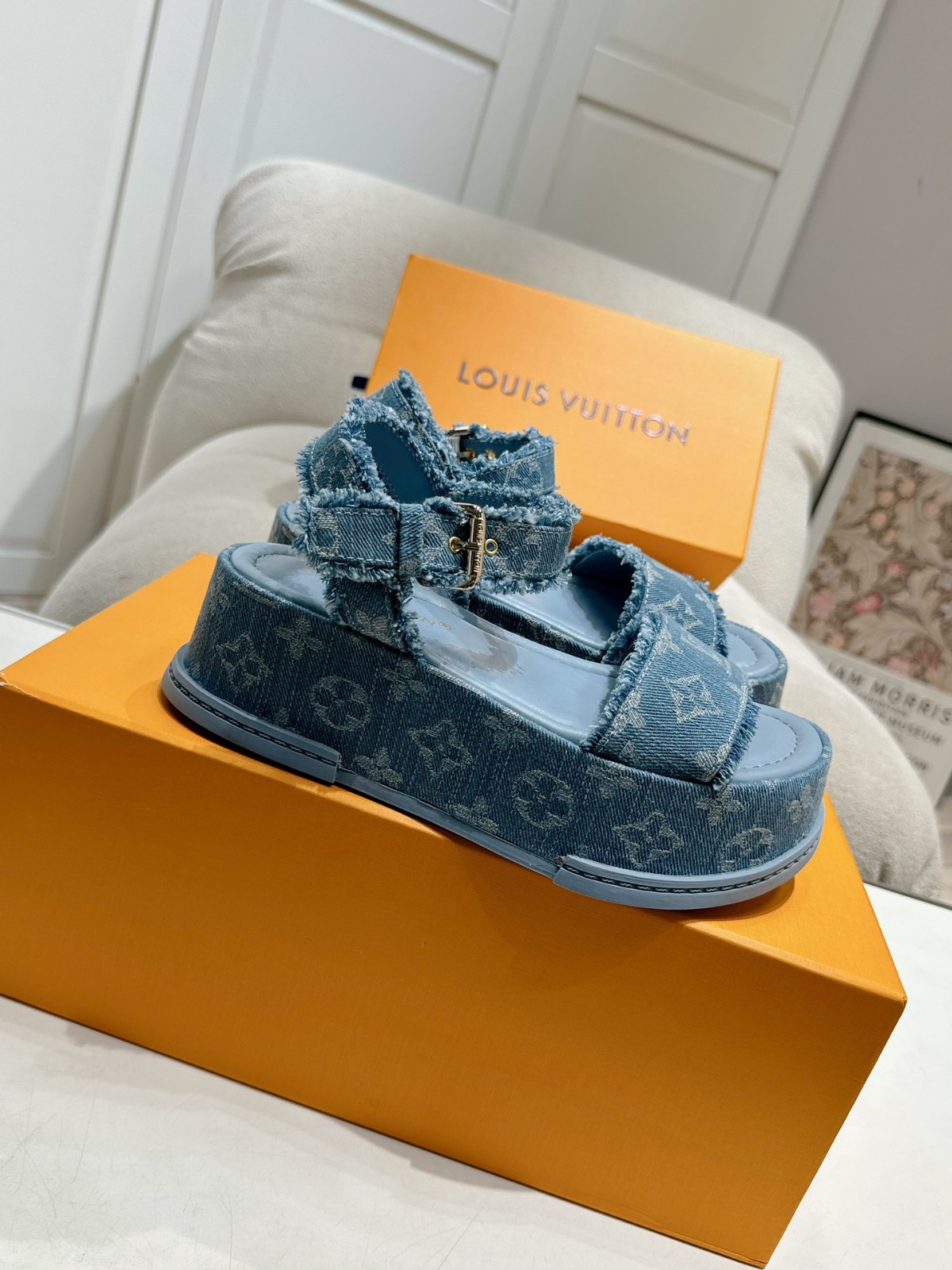 033 26123104 size 35-42
