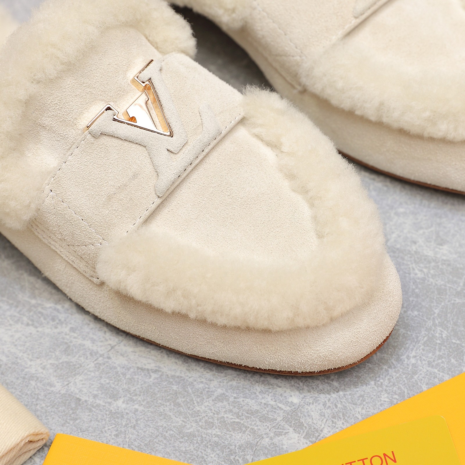 014 34123118 size 35-42