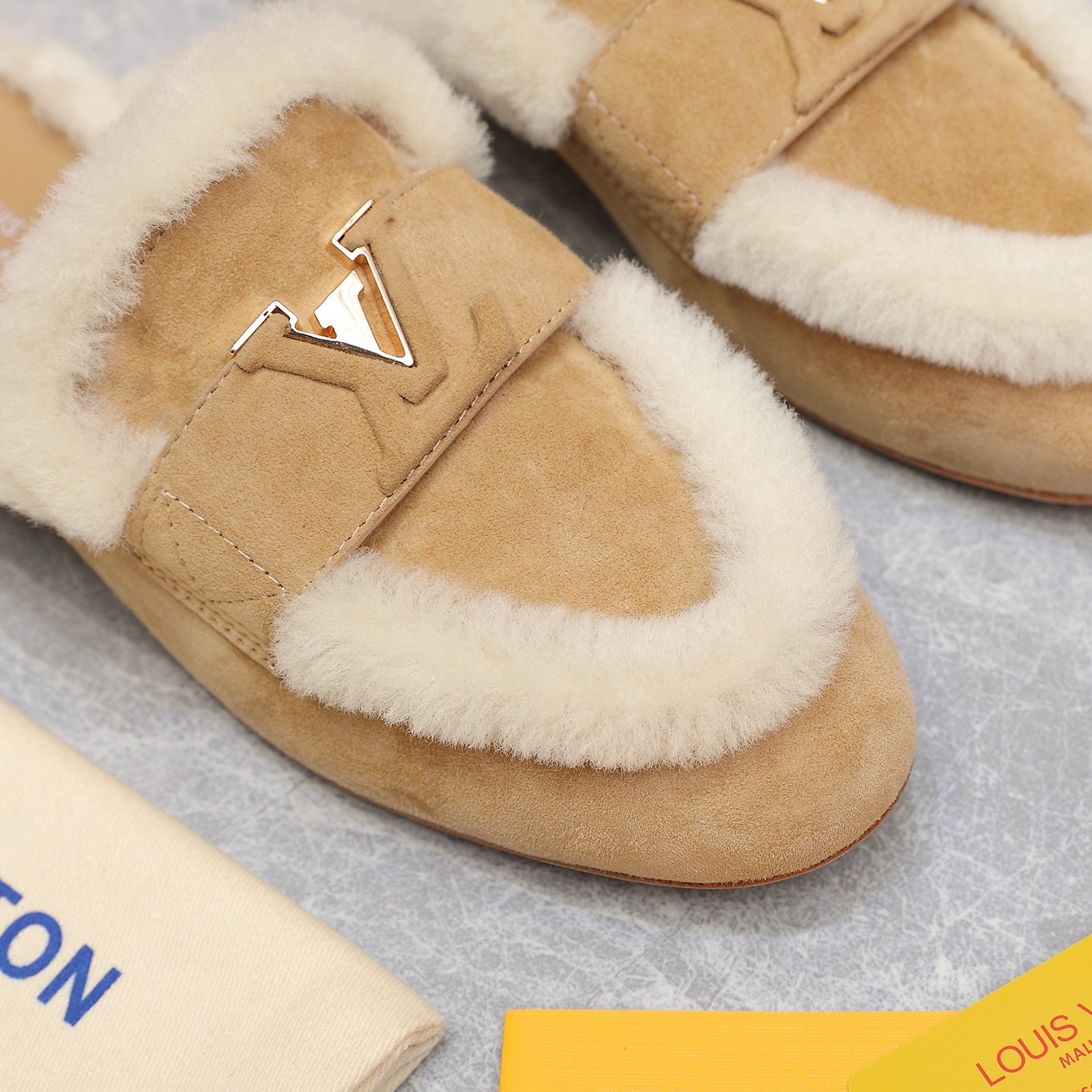 013 34123118 size 35-42