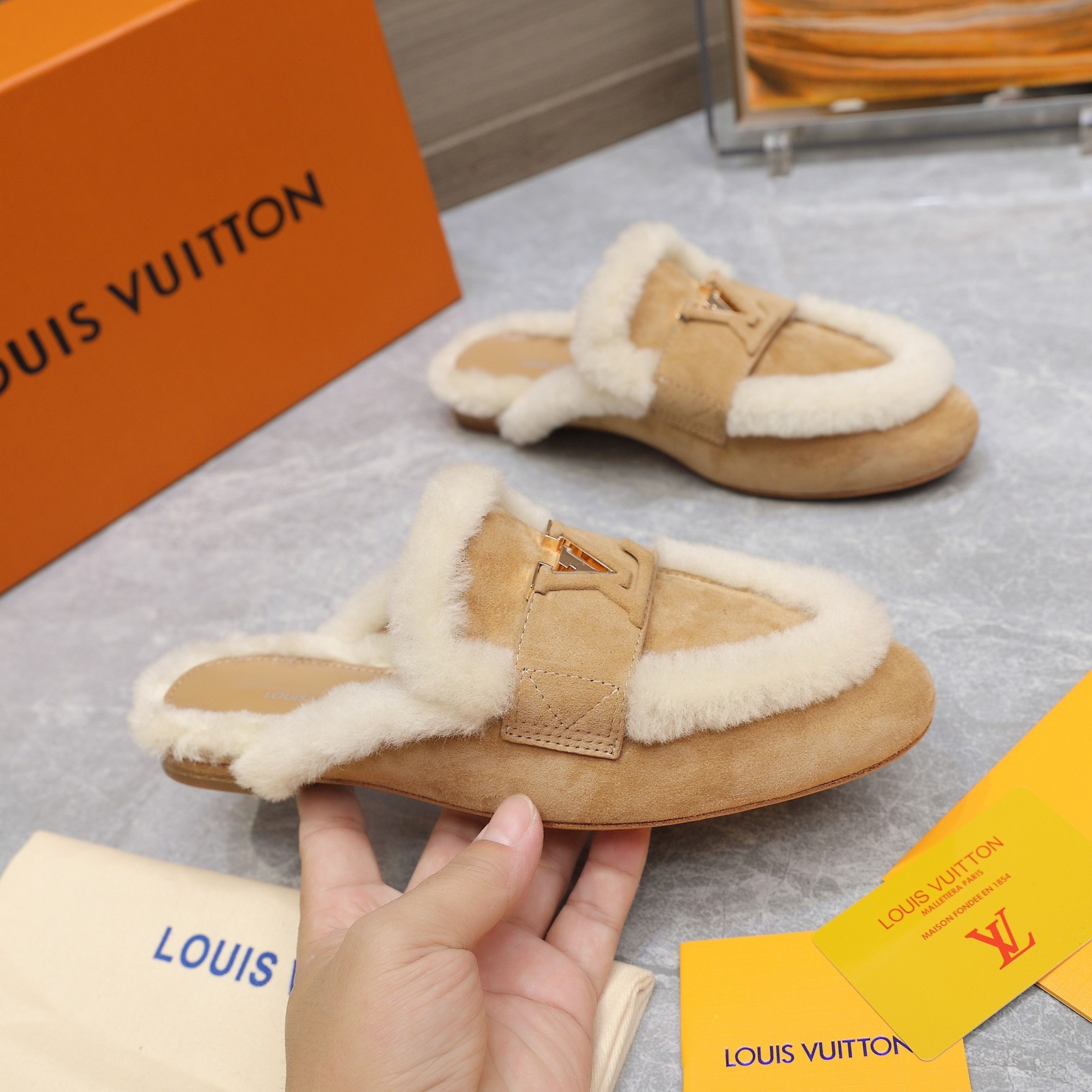 013 34123118 size 35-42