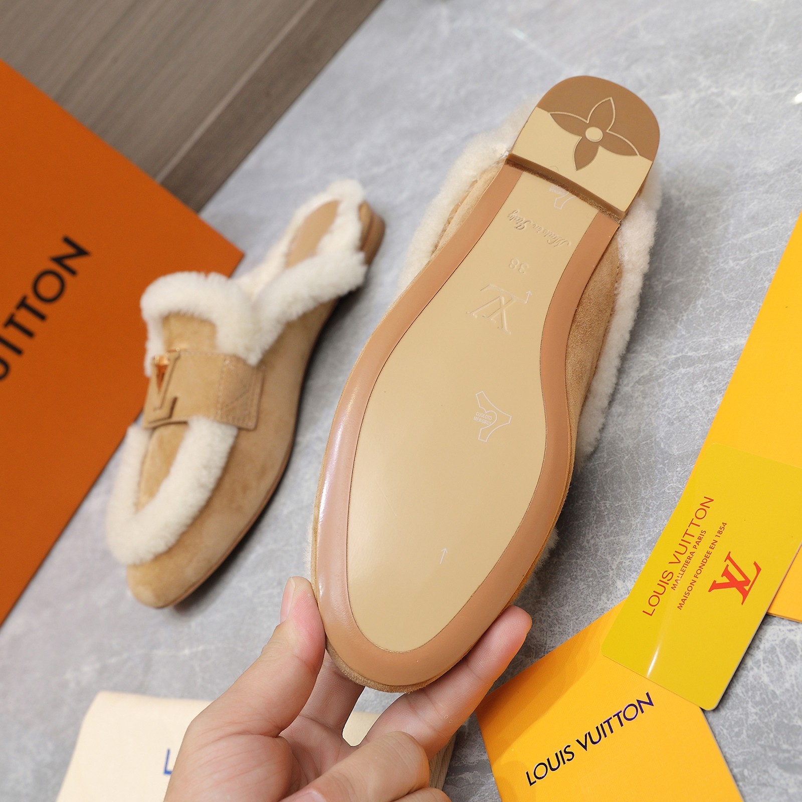 013 34123118 size 35-42