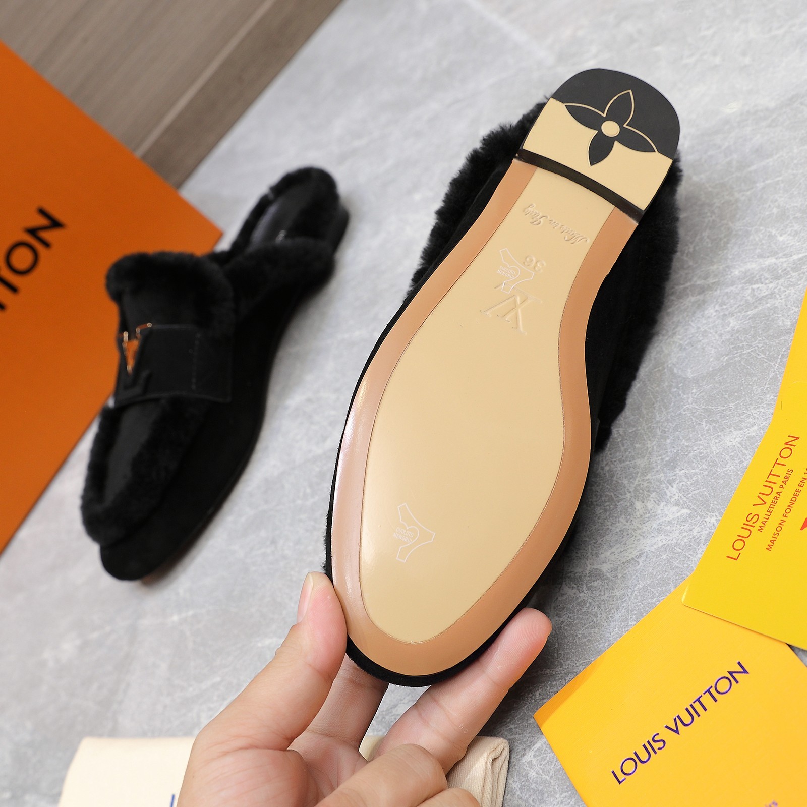 009 34123118 size 35-42