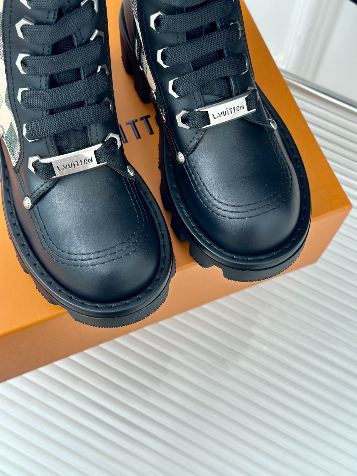 093 46123148 size 35-45