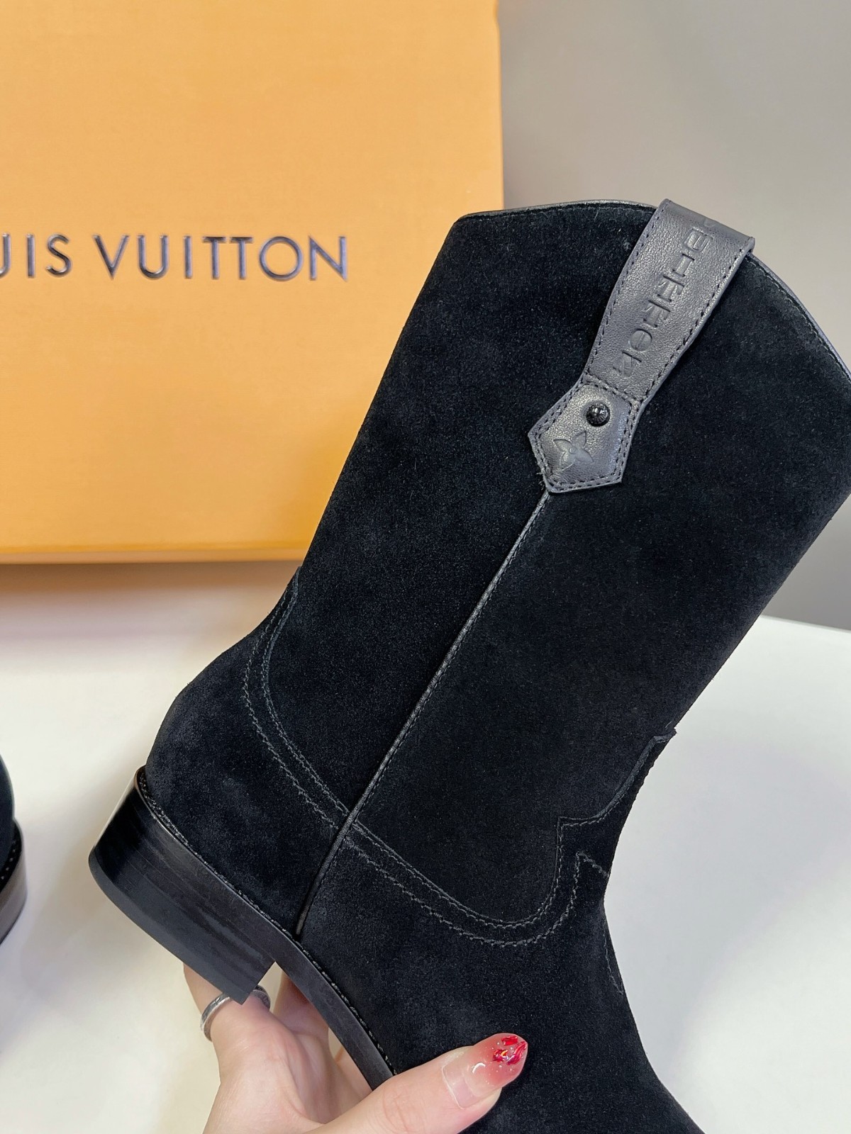 091 44123142 size 35-40