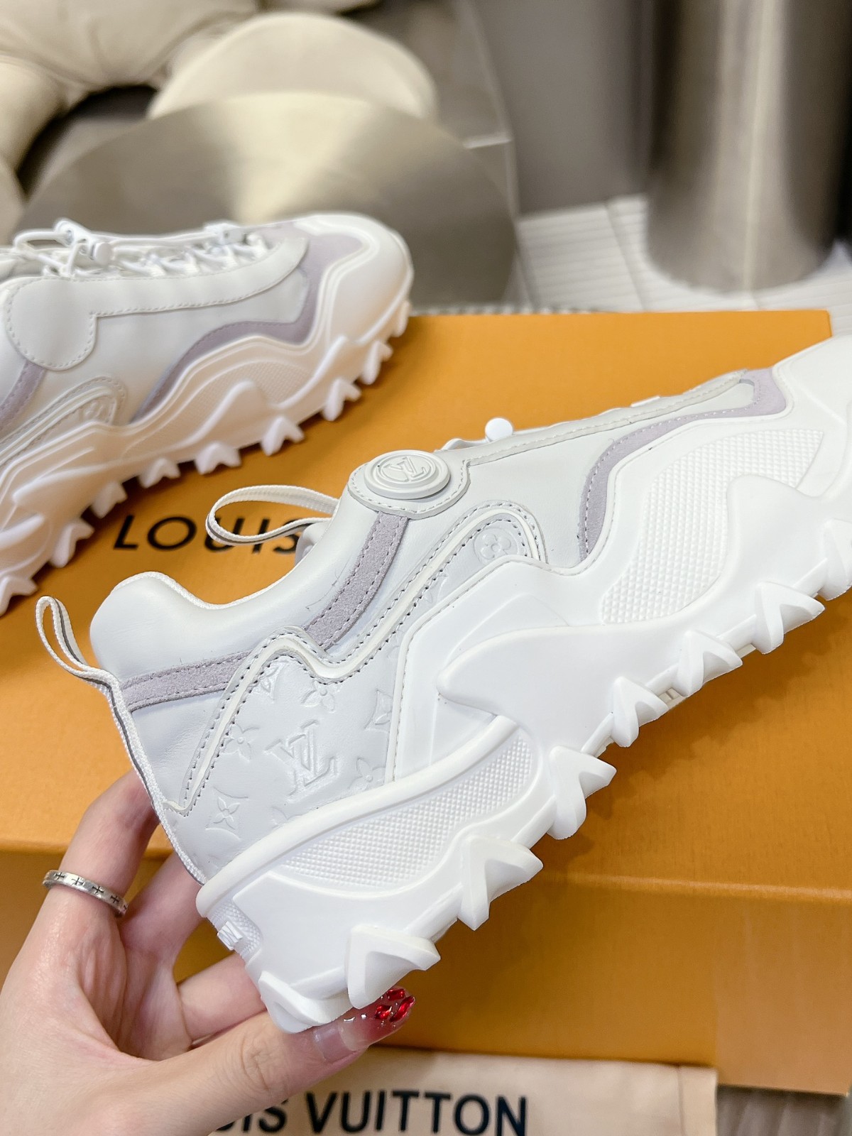 064 46123148 size 35-41