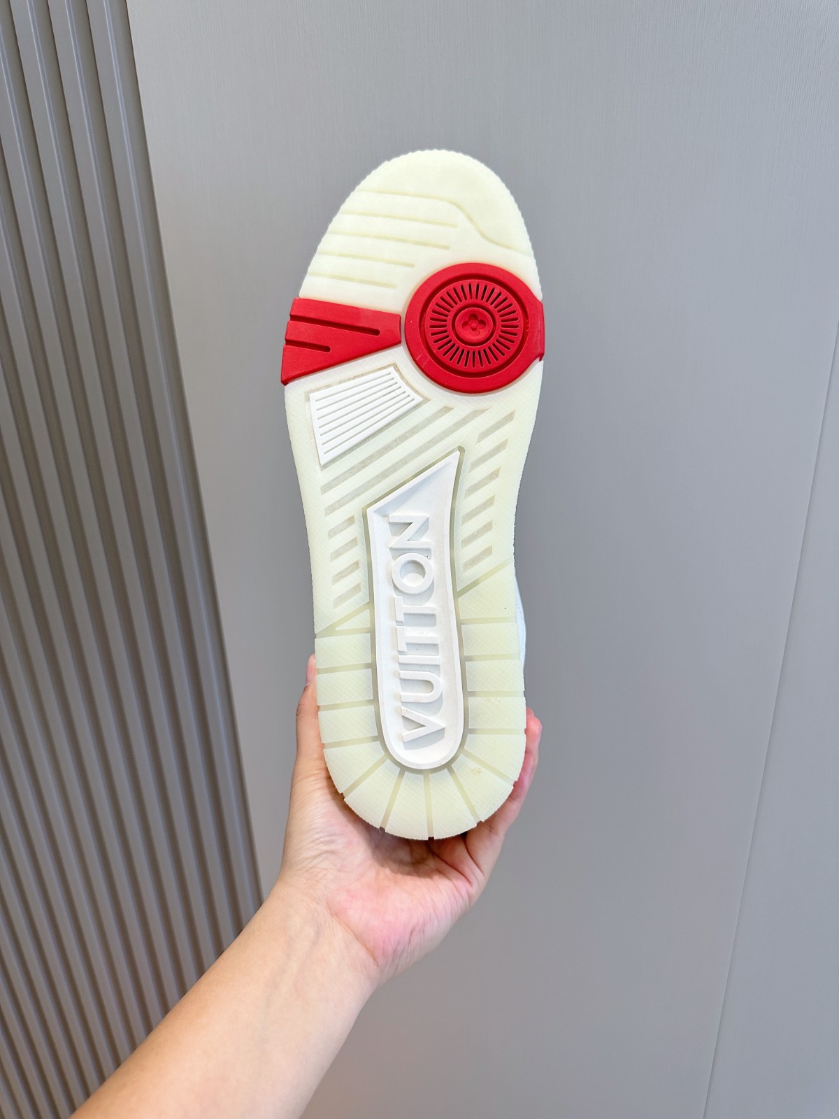 055 46123148 size 38-45