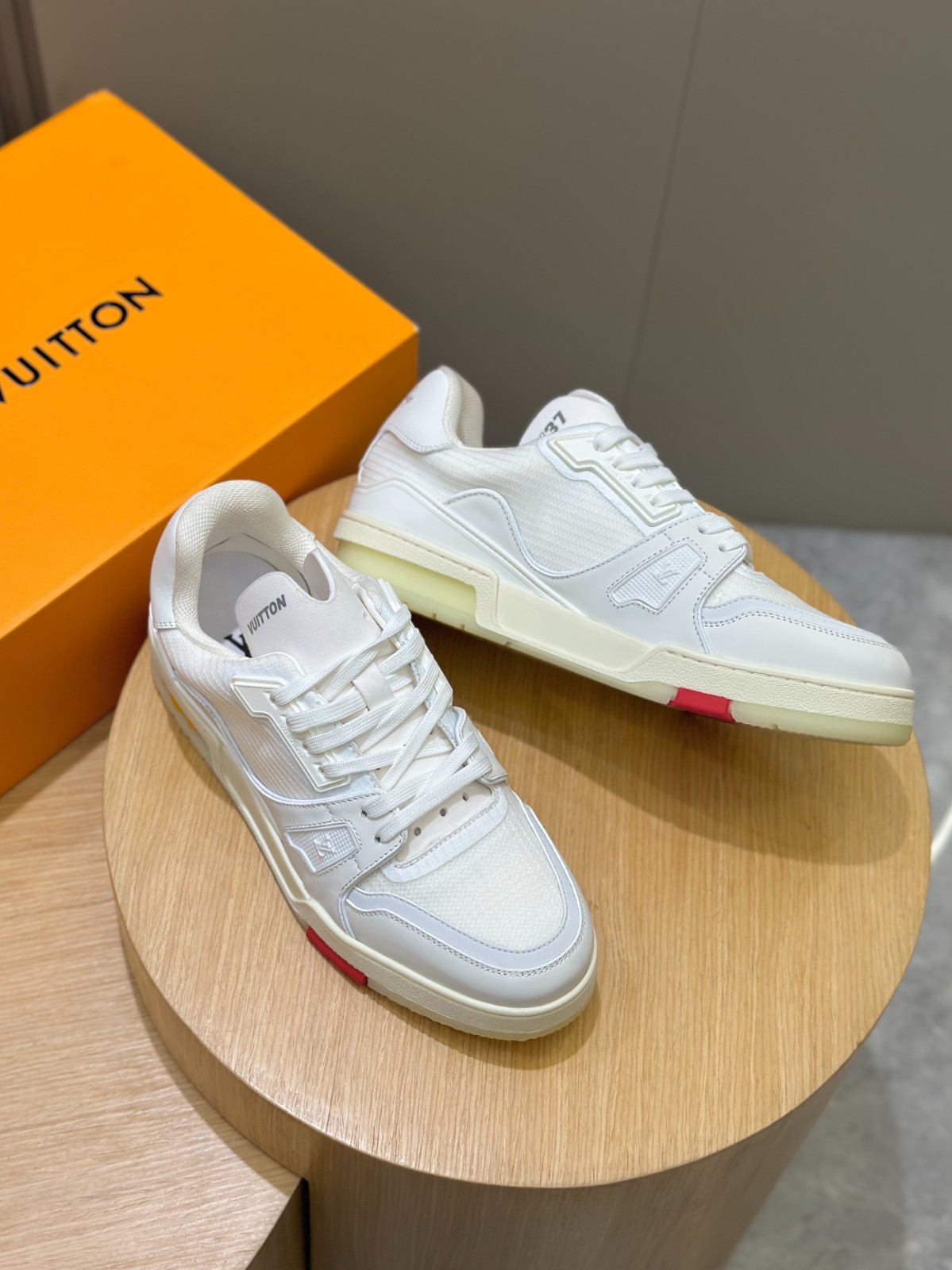 055 46123148 size 38-45