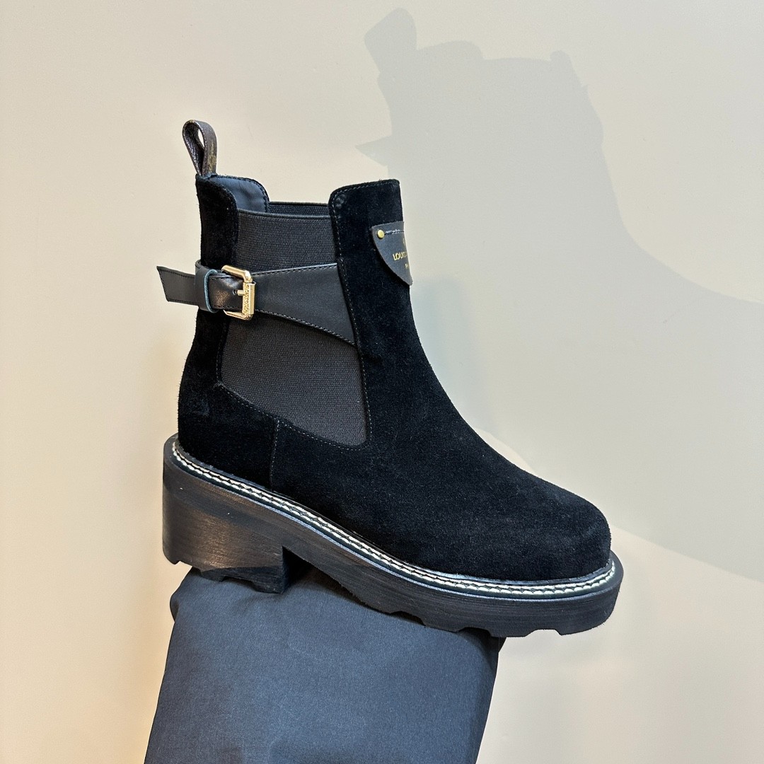 047 44123142 size 34-41