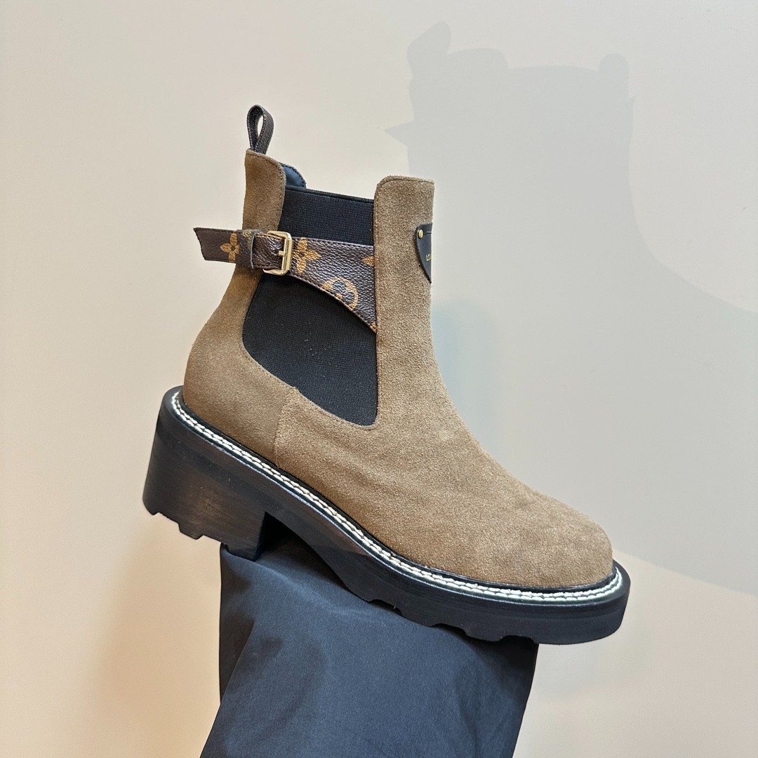 046 44123142 size 34-41