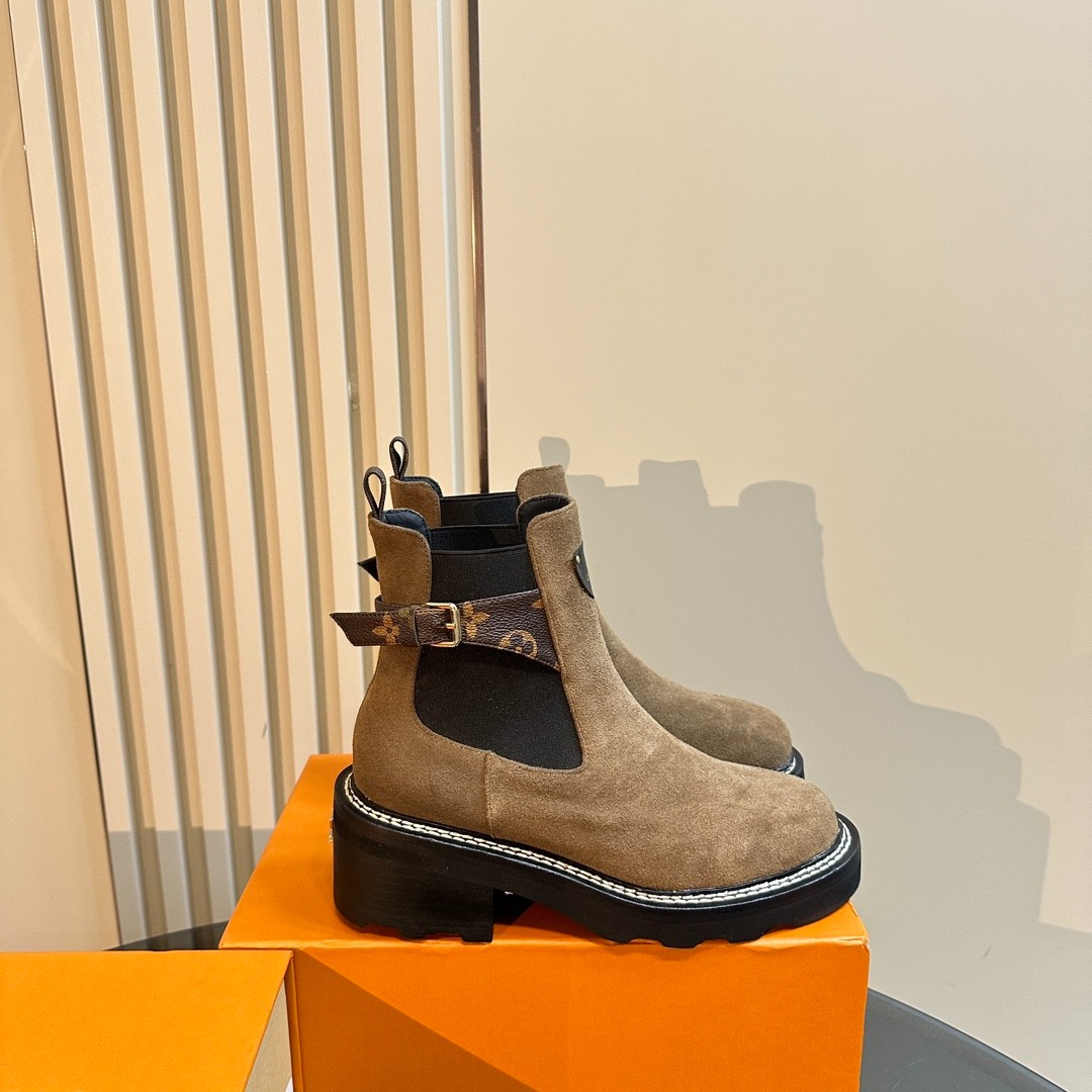 046 44123142 size 34-41