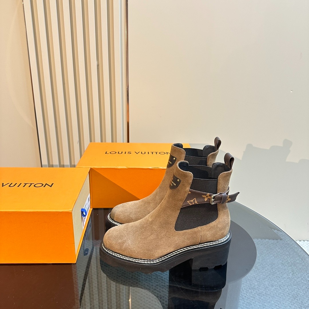 046 44123142 size 34-41