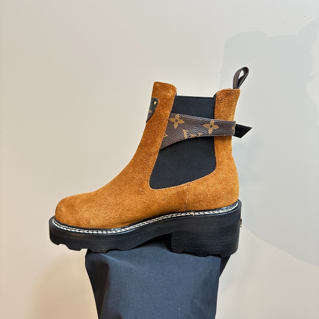 045 44123142 size 34-41