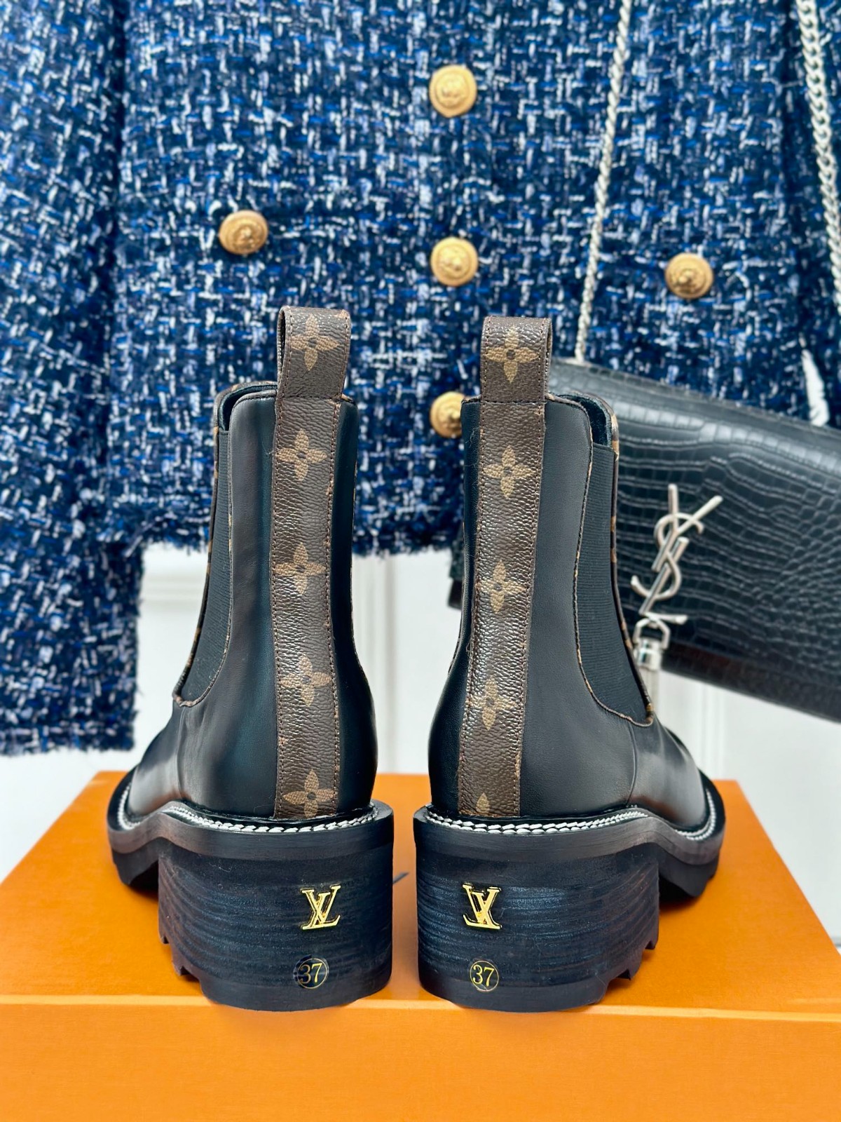 036 42123138 size 35-40