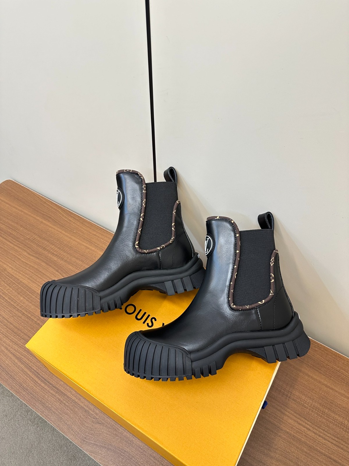 035 42123138 size 35-41