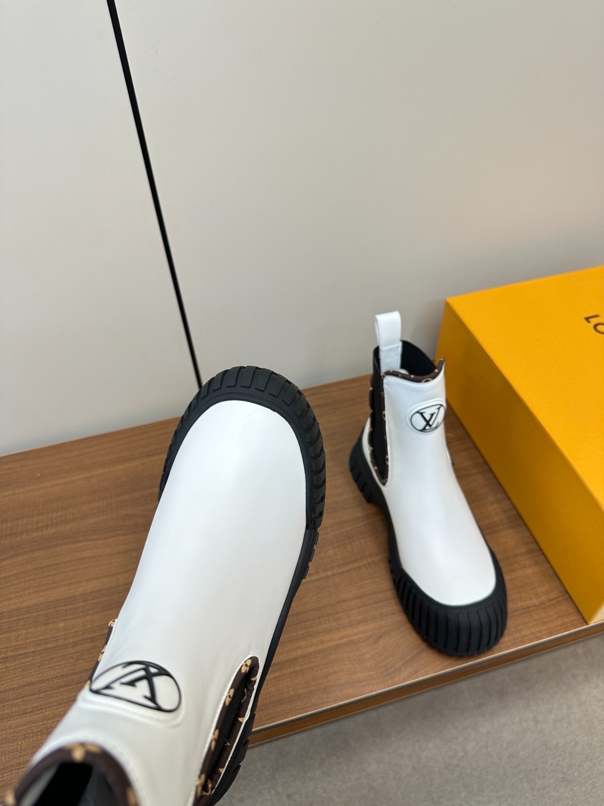 034 42123138 size 35-41