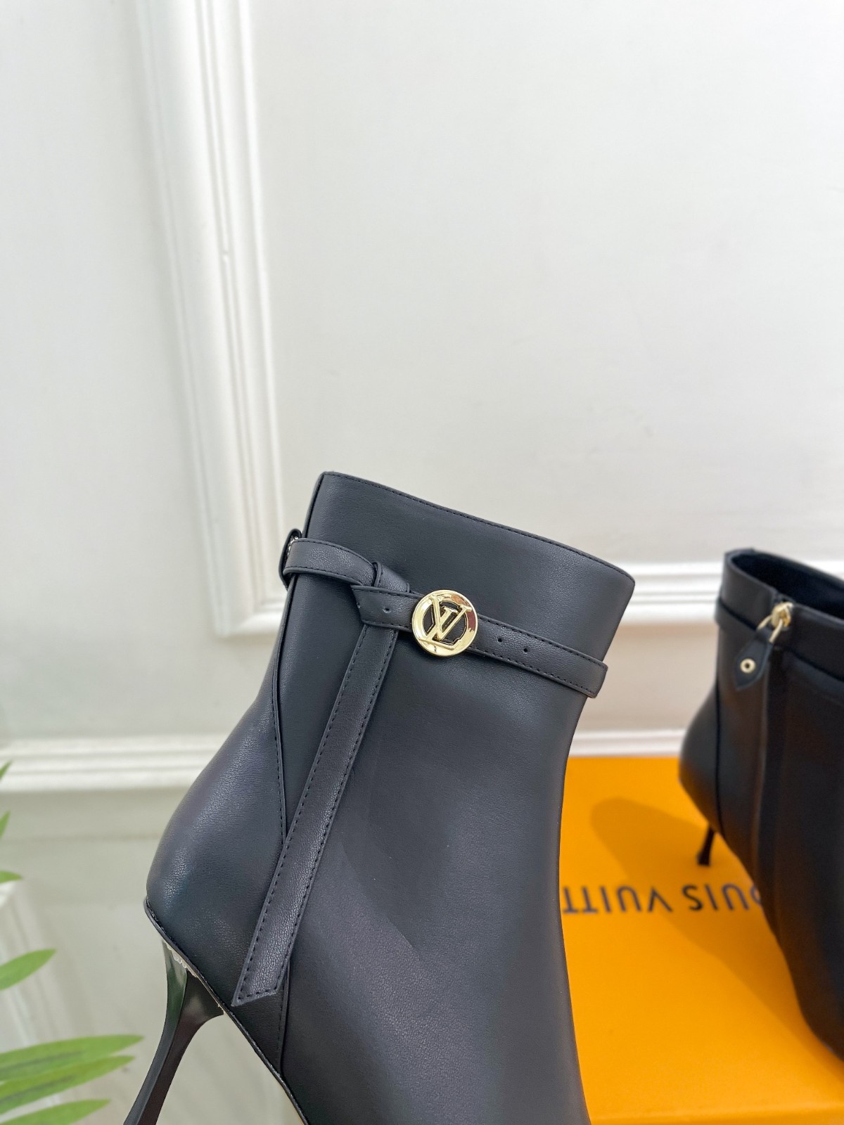 024 46123148 size 34-41